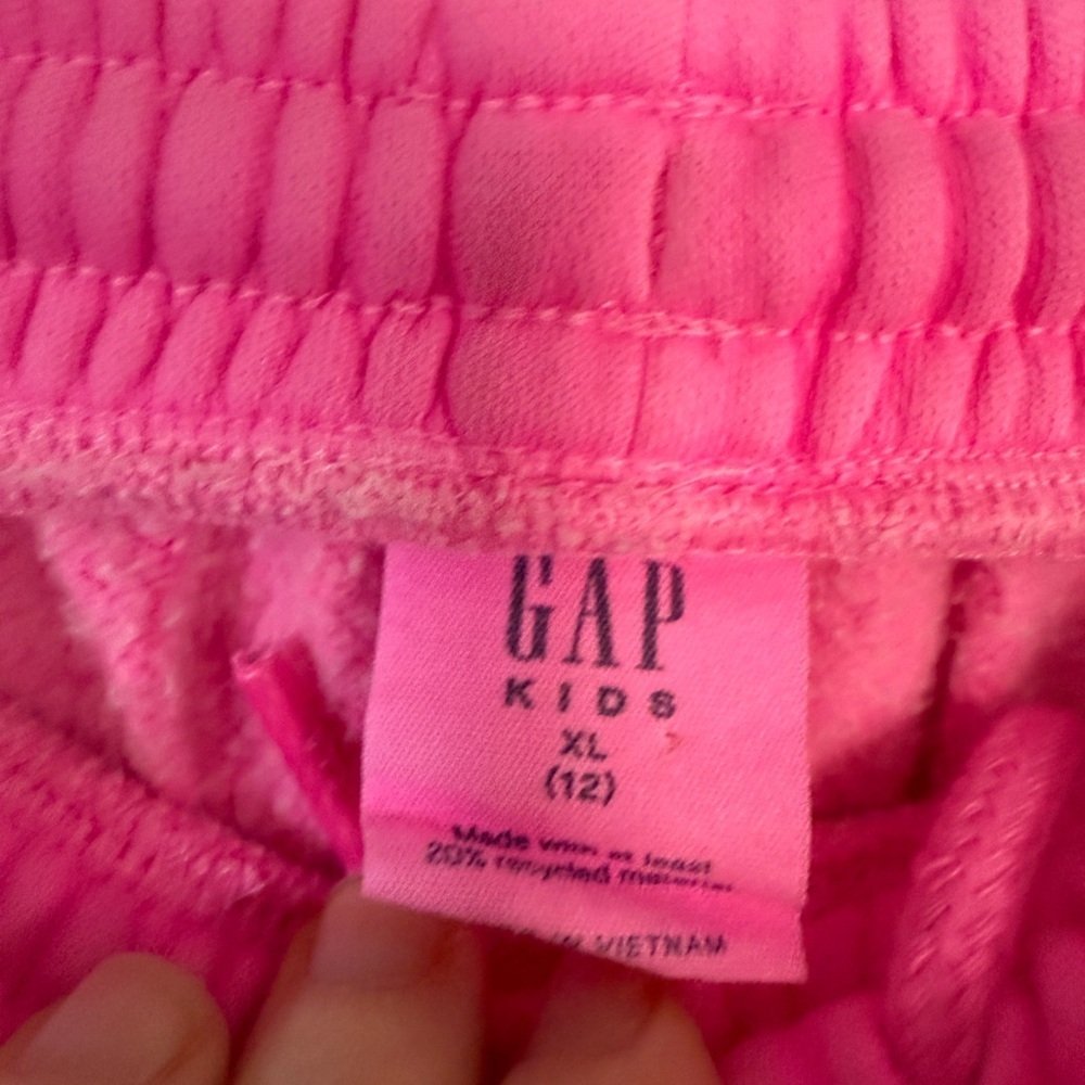 Gap Kids VintageSoft Relaxed Hot Pink Sweat Shorts XL NWT Back to School - Picture 2 of 6